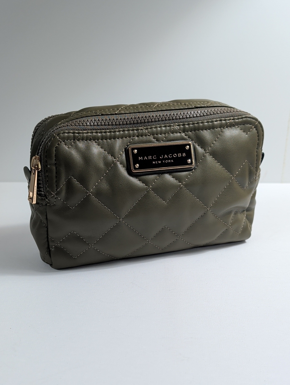 NWOT Marc Jacobs Quilted Leather Cosmetic Bag